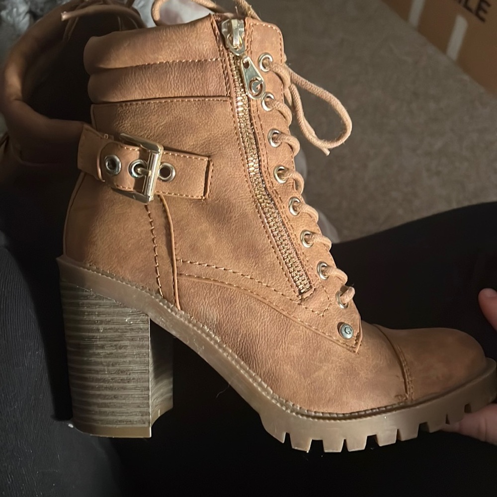 GBG guess boots